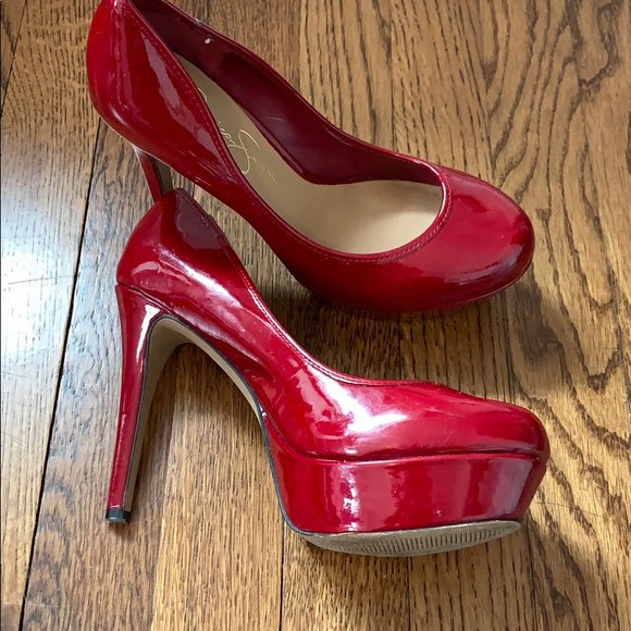 Red heels - Picture 3 of 5